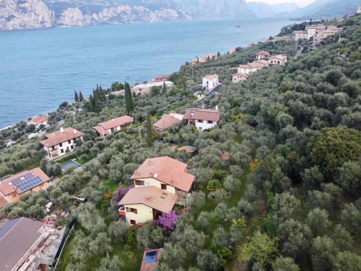 Casa Valenti Apartment Brenzone sul Garda Exterior photo