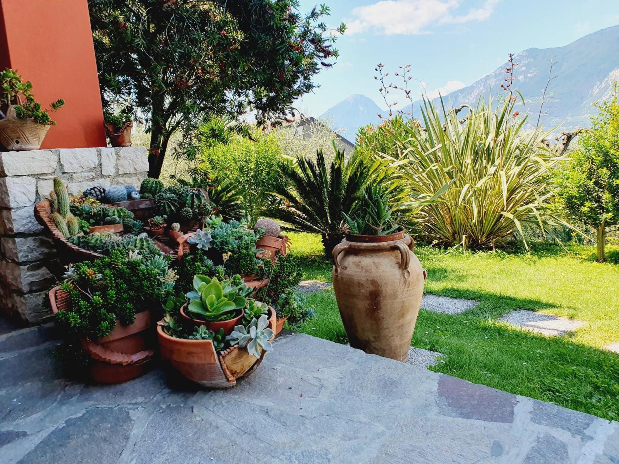Casa Valenti Apartment Brenzone sul Garda Exterior photo